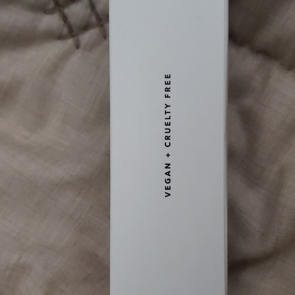 The lifestyle Co. Detox Hair Serum - Picture 3 of 4